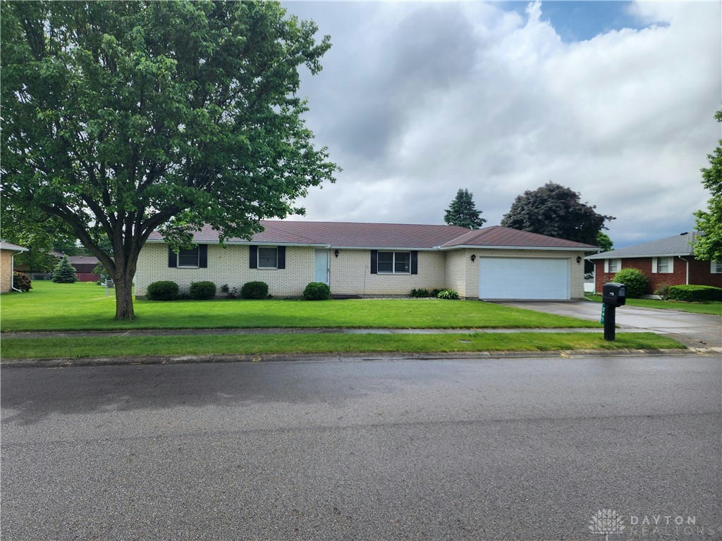 245 MILLER AVE, EATON, OH 45320, photo 1 of 19