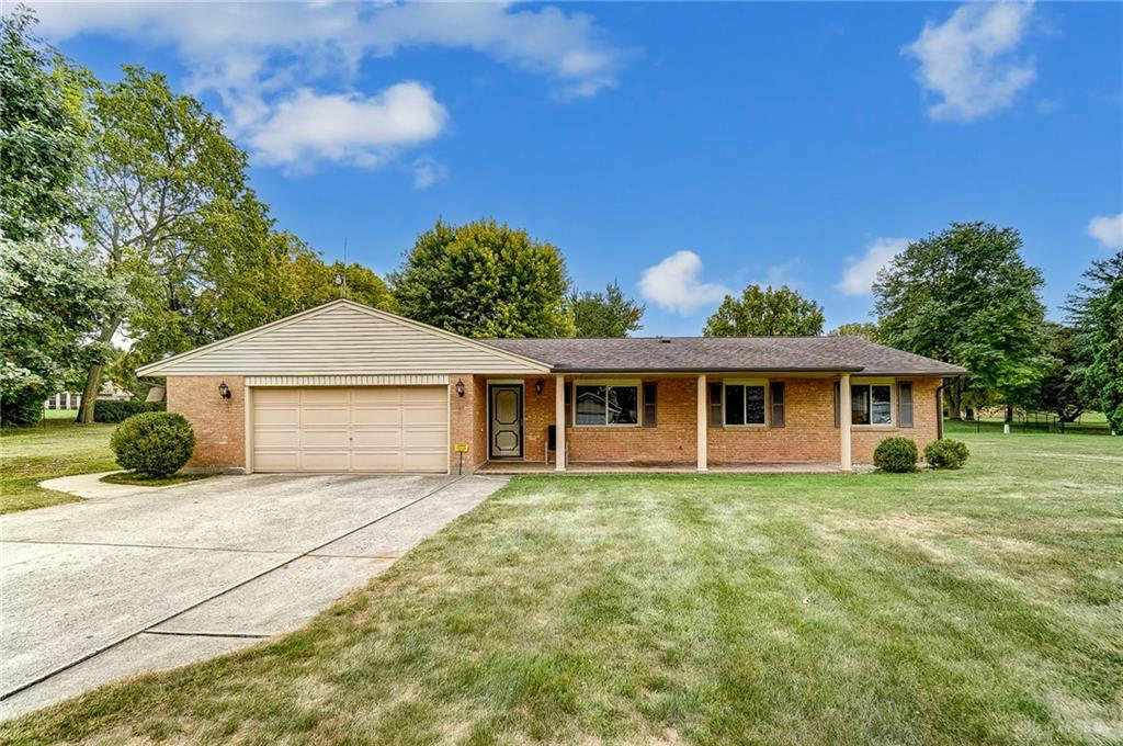 3649 Ceylon Circle, Beavercreek, OH 45430