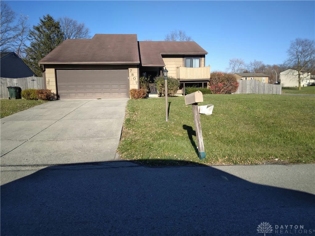 7807 WATERTON CT, TROTWOOD, OH 45426, photo 1 of 12