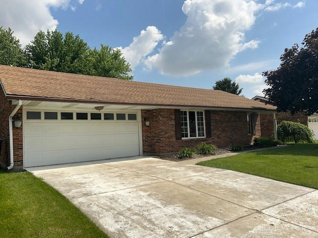 1862 W PARKWAY DR, PIQUA, OH 45356, photo 1 of 26