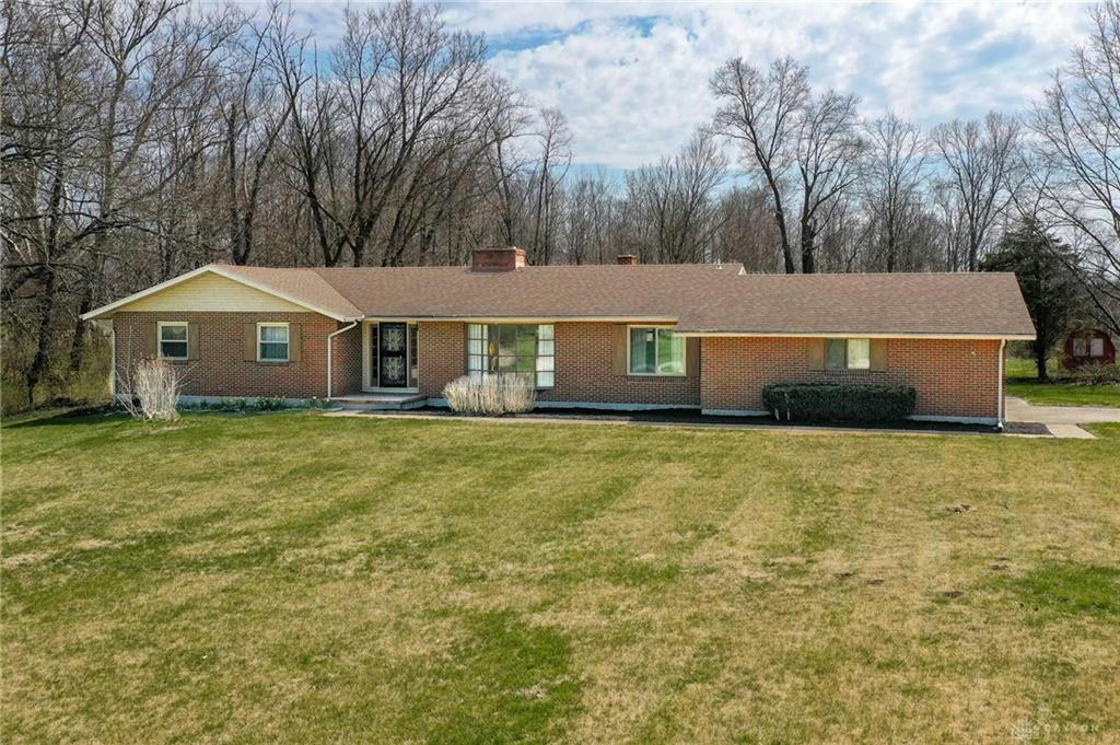 9284 HUFFMAN RD, FARMERSVILLE, OH 45325, photo 1 of 31