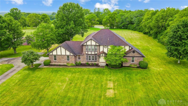 725 BISCHOFF RD, NEW CARLISLE, OH 45344 - Image 1