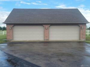 2320 S GREENLEE RD, TROY, OH 45373, photo 4 of 77